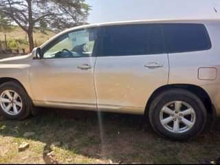 A picture of 2010 TOYOTA Highlander