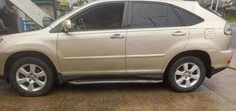 A picture of Belgium grade pure first body 2005 Lexus Rx330