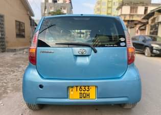 A picture of Toyota passo