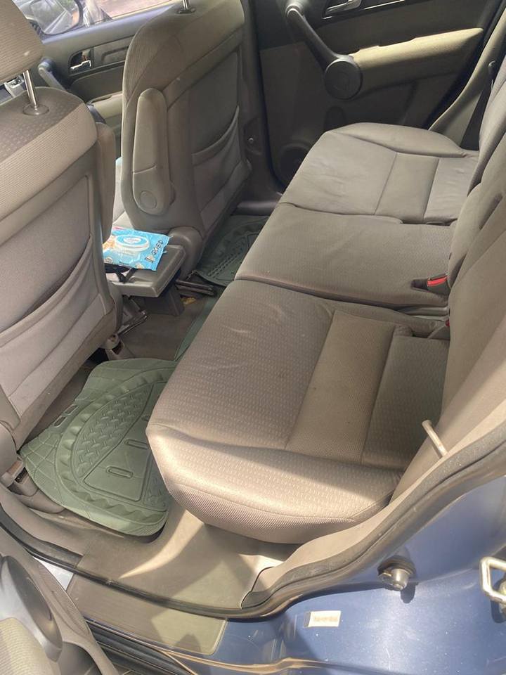 A picture of Sweet Honda CRV 09 everything blessed ac freezing first body
