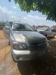 A picture of TOYOTA HIGHLANDER 2005