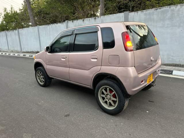 A picture of SUZUKI Kie