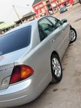 A picture of 2004 Toyota Avalon buy and drive