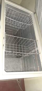 A picture of frizer 540000 mzani 150000