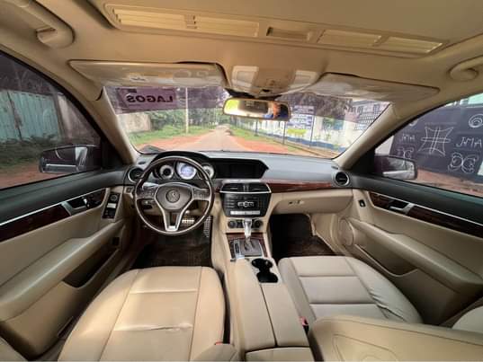 A picture of MERCEDES BENZ C300 2013