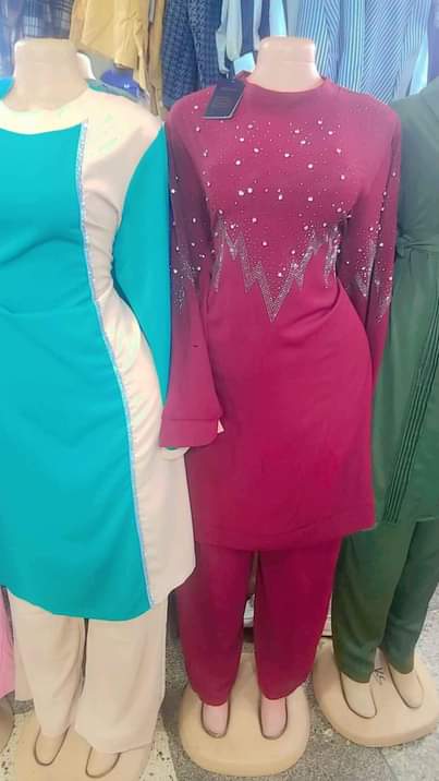 A picture of 2pc wth nice material