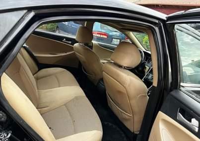 A picture of 2012 model Extremely super clean HYUNDAI SONATA 4 cylinder engine