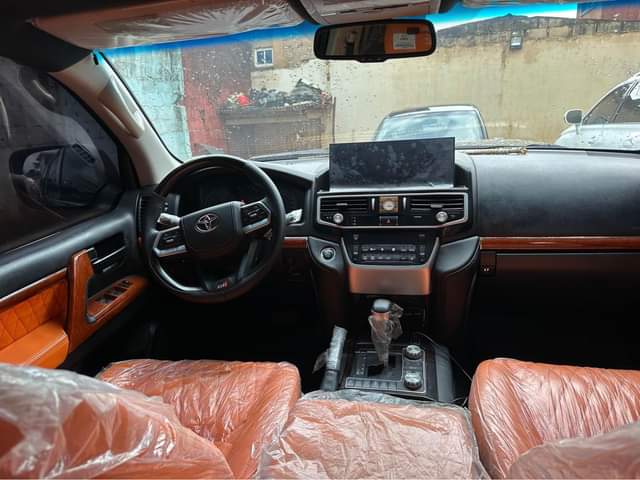 A picture of Reg 2010 lifted to 2022 70th Edition Toyota Land Cruiser