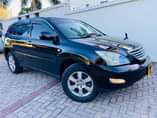 A picture of Toyota harrier new