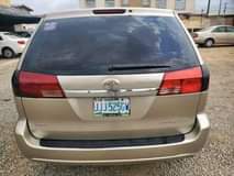 A picture of 2005 Toyota Sienna
