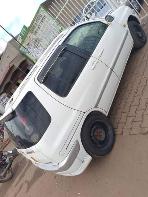 A picture of Raum in good condition 8m 0753054054