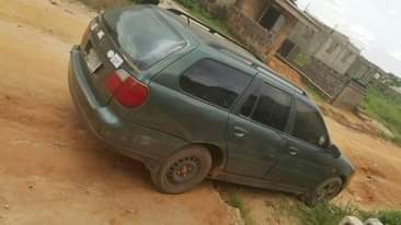 A picture of 2000 Nissan primera wagon