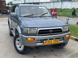 A picture of  TOYOTA_SURF_0620356906