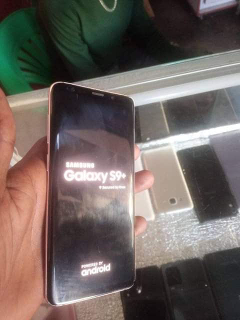 A picture of Galaxy s9plus