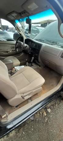 A picture of Toyota Tocoma 2003 with Auxiliary not register