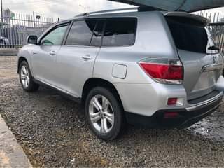 A picture of Distress 2013 Highlander limited