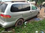 A picture of Toyota sienna complete pure first body pan no engine gear