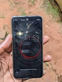 A picture of Aquos r2compact