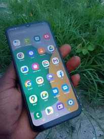 A picture of Samsung Galaxy a3core hiii apa gb32ram2 net4g