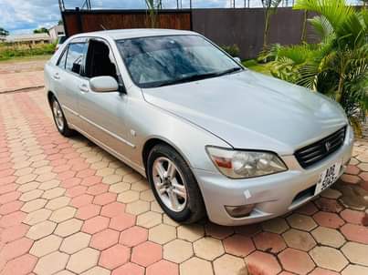 used toyota altezza