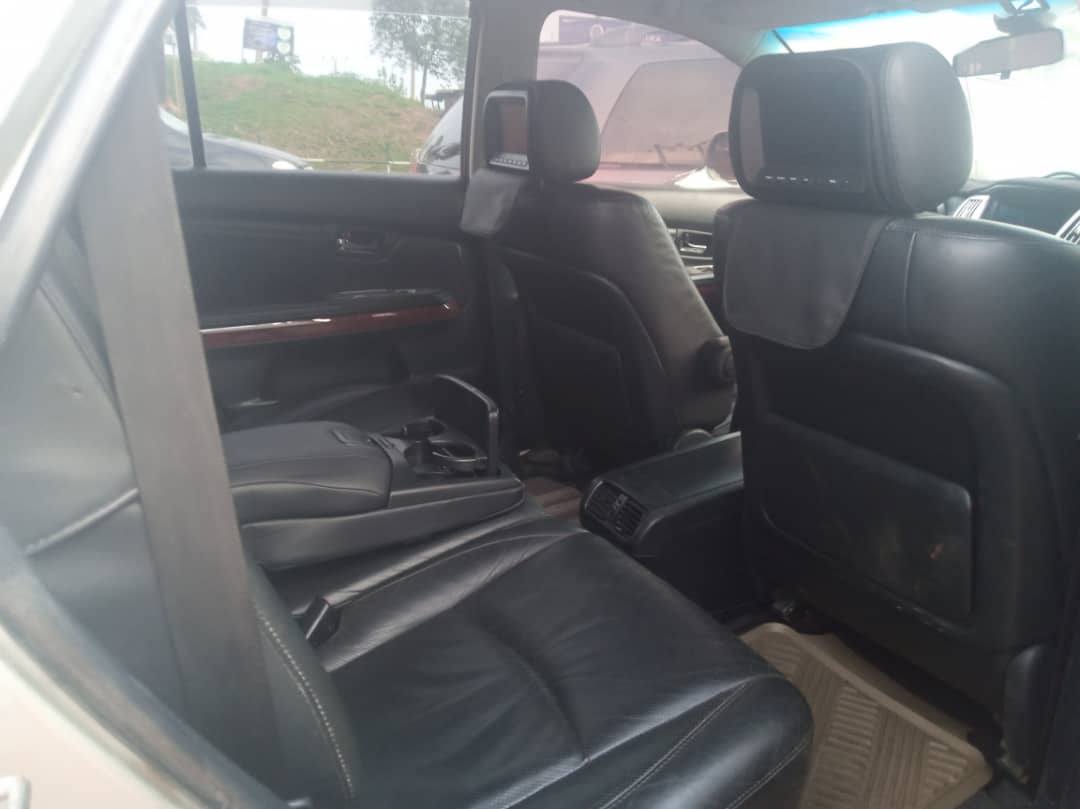 A picture of 07031135291 Rx330 06