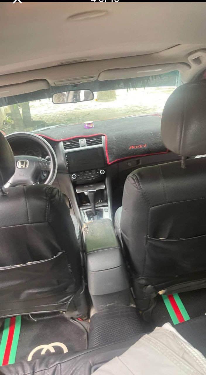A picture of Honda accord 2005 v6