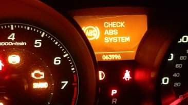 A picture of Registered acura MDX 2010 model Super clean with excellent condition