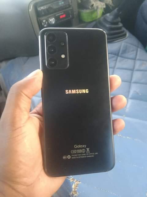 A picture of Samsung A73