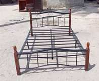 A picture of NAUza kitanda 4 6 chuma nzito nene Bei 125 tu