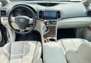 A picture of 2010 Toyota Venza 4Plugs