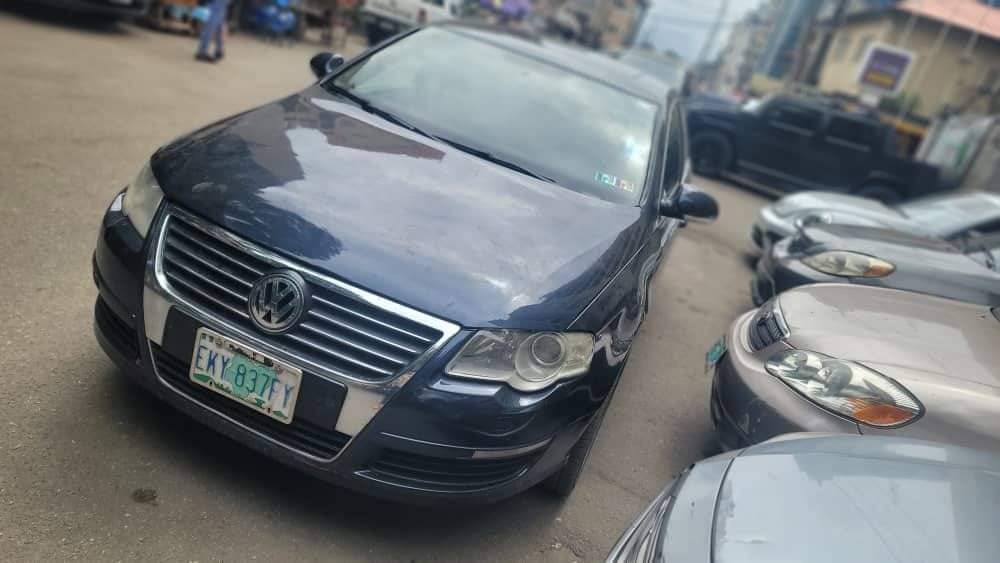 A picture of PURE TOKUNBO STANDARD PASSAT 2.0T 2010 MODEL AUTOMATIC DRIVE ENGINE