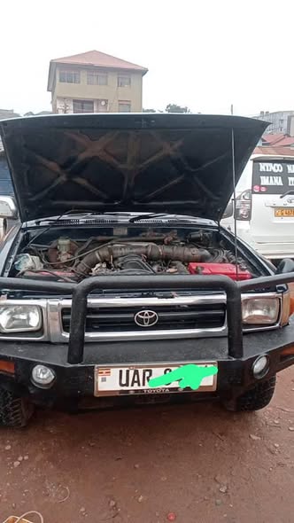 used toyota hilux