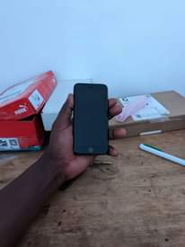 A picture of Iphone 8 64gb Clean 682381957