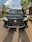 A picture of LEXUS LX570 TOKS STANDARD Year 2011 012 Model Status Clean