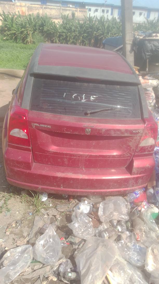 A picture of Abandon tokunbo dodge caliber never been drive in Nigeria 08089782403
