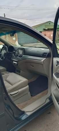 A picture of Honda Odyssey 2006 