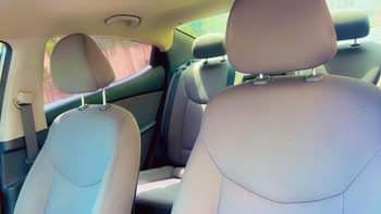 A picture of Super sharp Hyundai Elantra 2013 2014 model engine gear untampered
