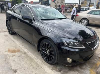 A picture of Is250