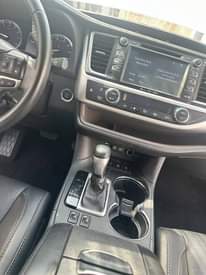 A picture of Toyota Highlander 2018