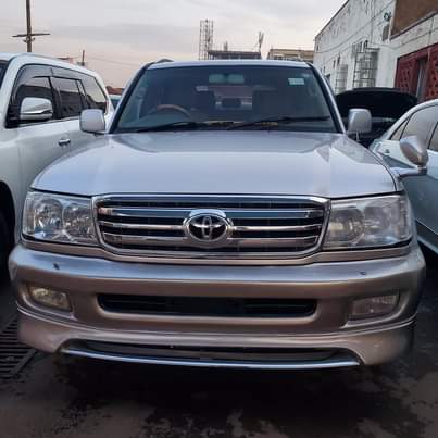A picture of V8 2004 65M