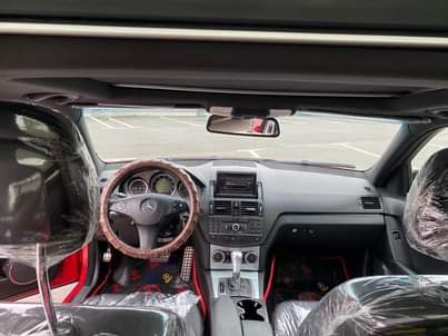 A picture of MERCEDES C300