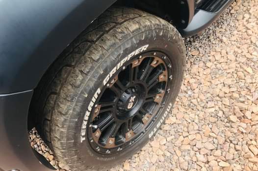 A picture of Toyota hillux 2020