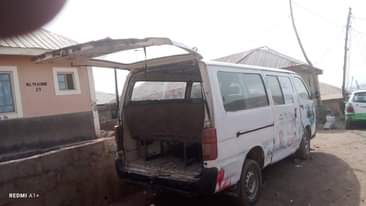 A picture of 1999 Toyota Hiace Bus