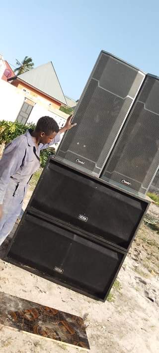 A picture of 0752449696 TUNACHONGA BOX ZA SPEAKER KWA GHARAMA NAFUU