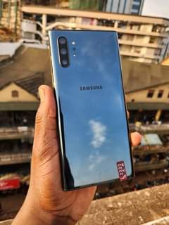 A picture of Samsung galaxy note 10plus 5g 850000shs
