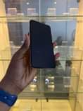 A picture of iPhone xsmax 64gib with Face ID Wi Fi issue