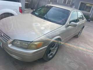 A picture of Registered 2001 Toyota Camry Droplight