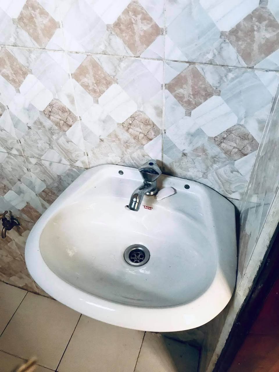 A picture of Double rooms nansana 250 000