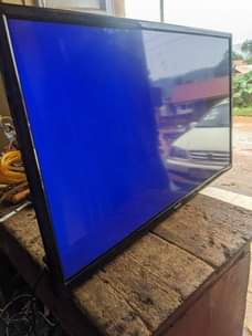 A picture of 32 inch tv set