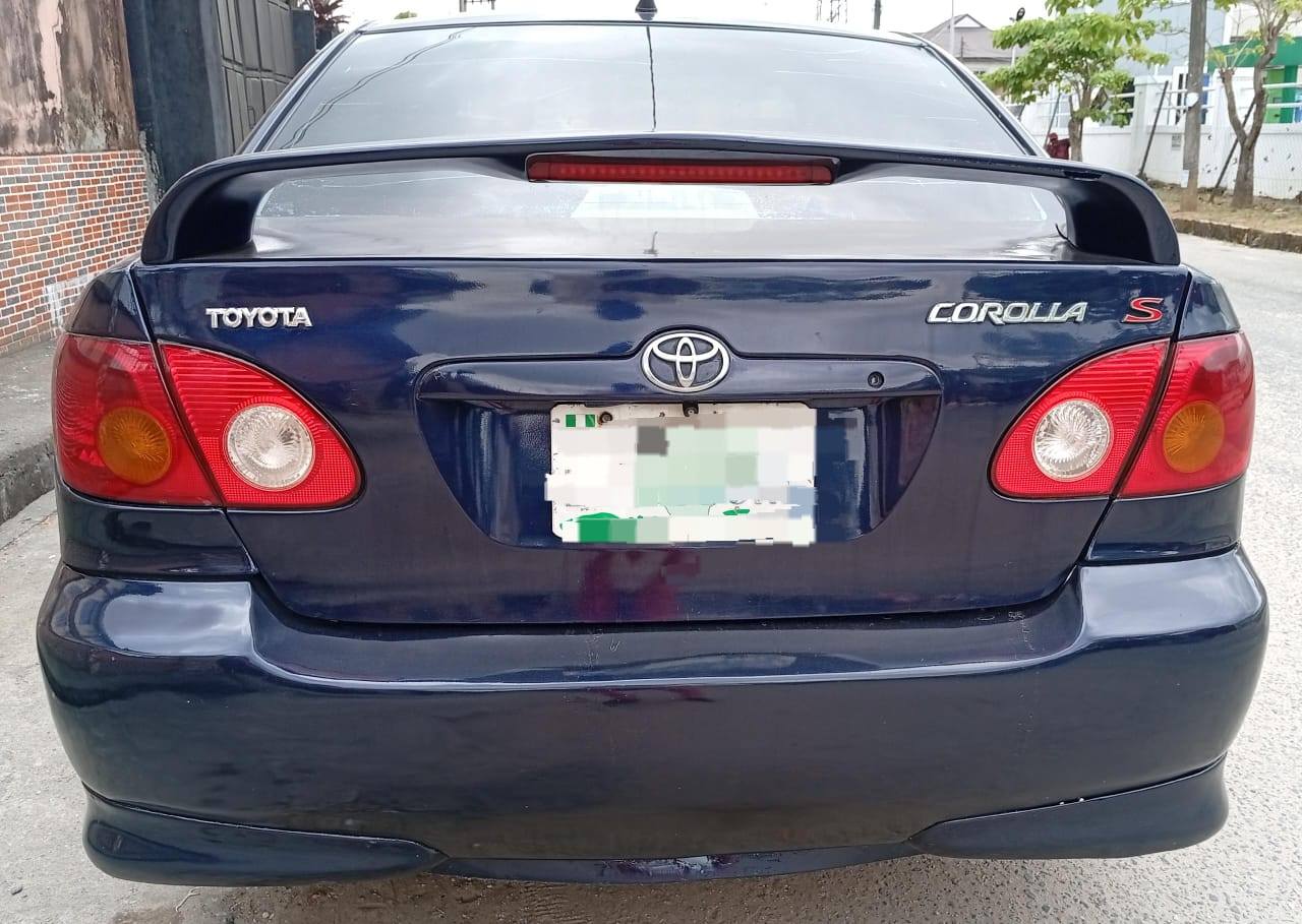 A picture of 2004 TOYOTA COROLLA S